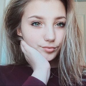 Meet your Posher, Hailey